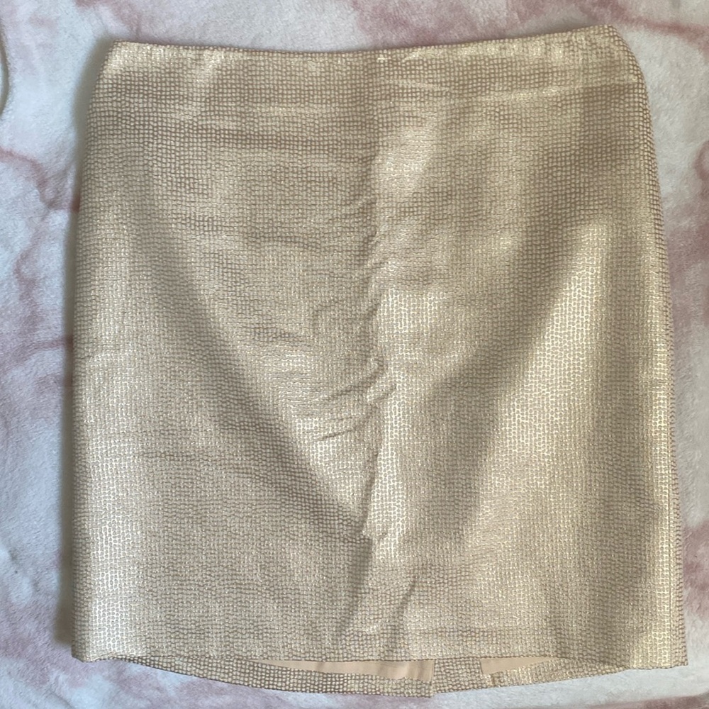 Calvin Klein size 14 pale yellow skirt with metallic golden grid